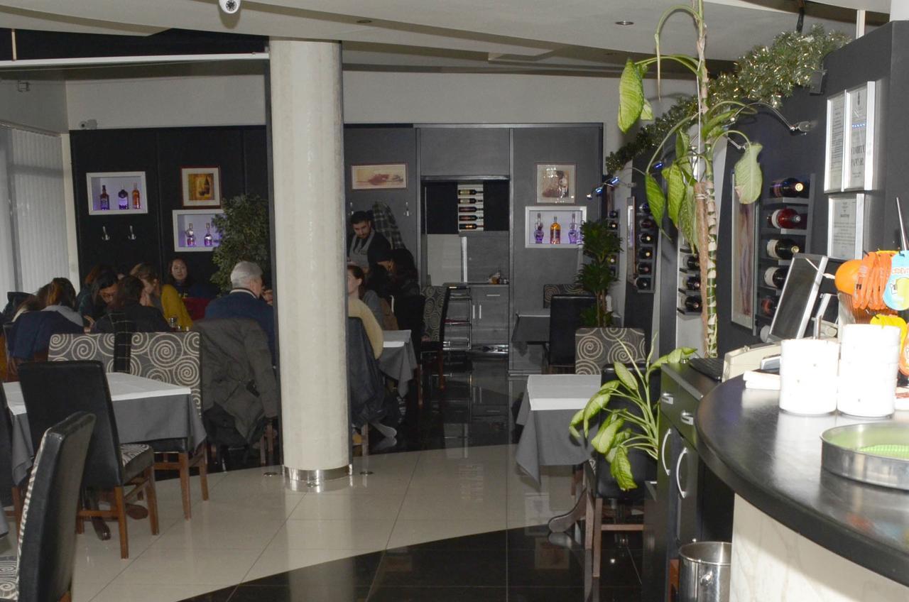 Zlatna Ribica Appartement Golubac Buitenkant foto